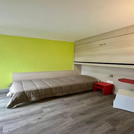Apartamento On Opal Coast Near Protected